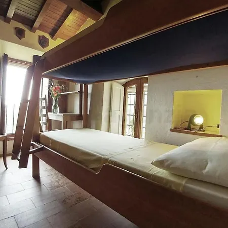 Cinque Terre Comfortable Holiday Fezzano
